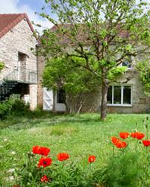 Escpace d'exposition " Le 2" , 2 route de Lichères, 89310 Sainte Vertu
