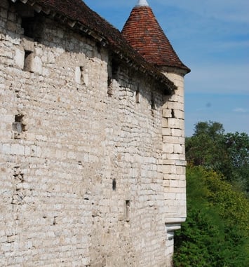 Chablis insolite: vestiges de la guerre de Cent Ans