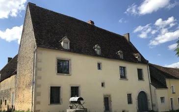 Visite guidée de la maison du Bailli et de la maison tour à inscriptions