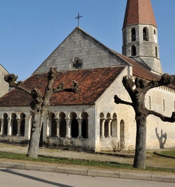 Église d'Escolives-Sainte-Camille