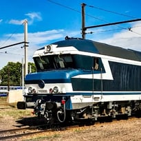 Visite de la locomotive diesel CC-72064 et accès à la cabine de conduite