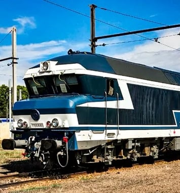 Visite de la locomotive diesel CC-72064 et accès à la cabine de conduite