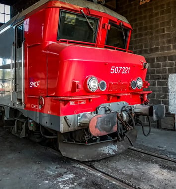 Visite de la locomotive électrique BB-7321 et accès à la cabine de conduite