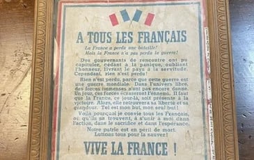 Visite du Château familial ainsi que du Cabinet de travail à Londres d'un « Français libre » en 1940